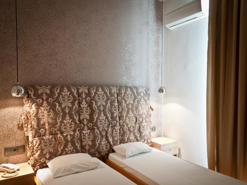 Metropolis Hotel Serrai Exteriör bild